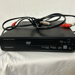 Magnavox MDV2300 Progressive Scan DVD Player with Adapter Cable Tested & Working